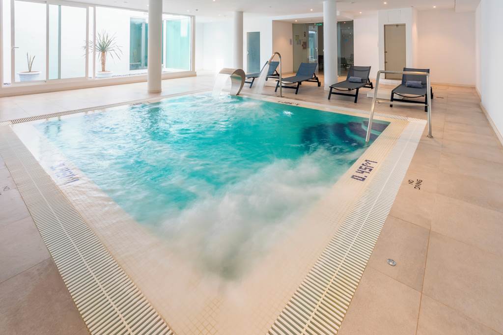 ACE_82771_La_Cala_Suites_Hotel_0324_03.jpg