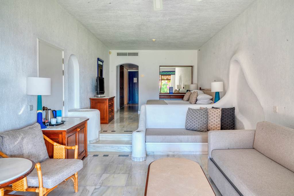 PFO_3174_Coral_Beach_Hotel_&_Resort_1123_11.jpg