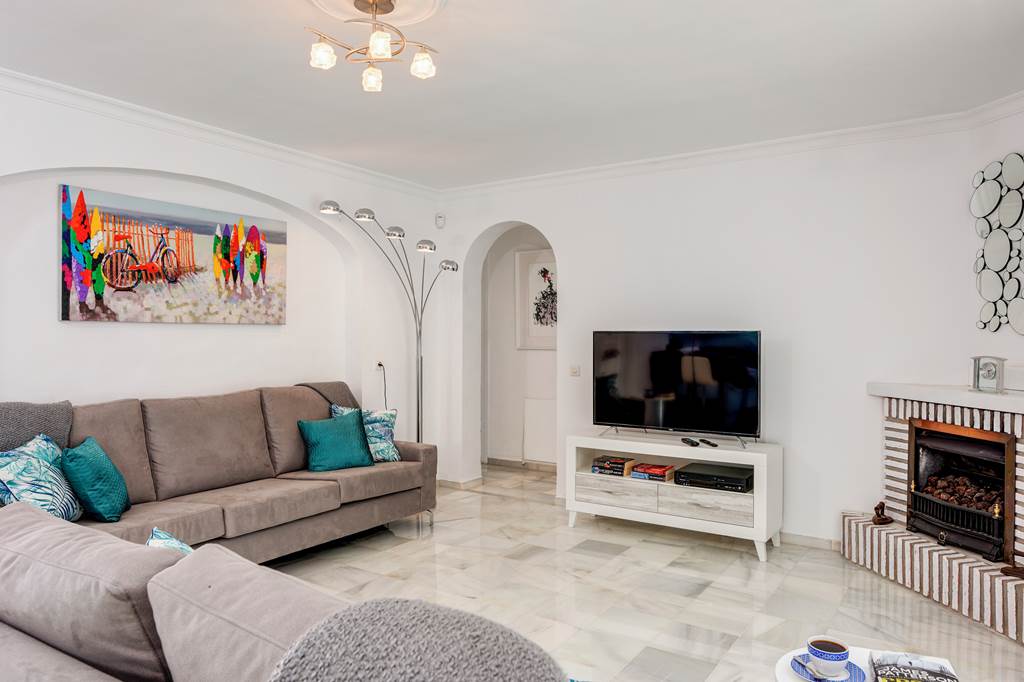 AGP_86220_Villa_Auspana_1023_02.jpg