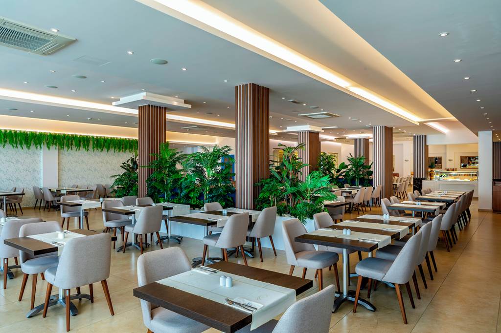 LCA_72721_Christofinia_Hotel_0621_01.jpg