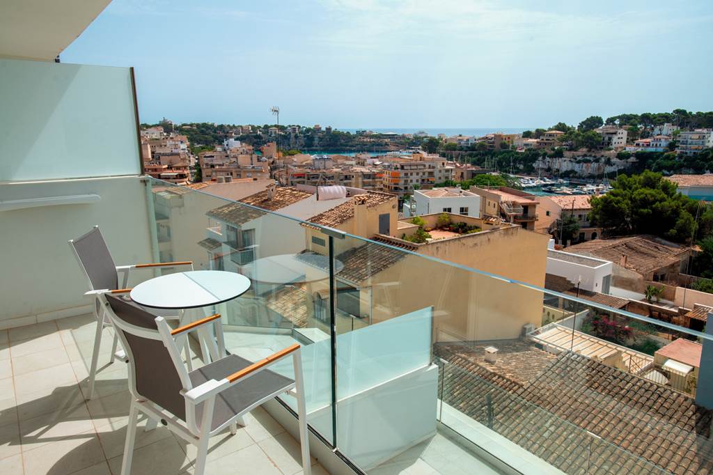 PMI_79756_Hotel_Marina_Drach_0723_04.jpg
