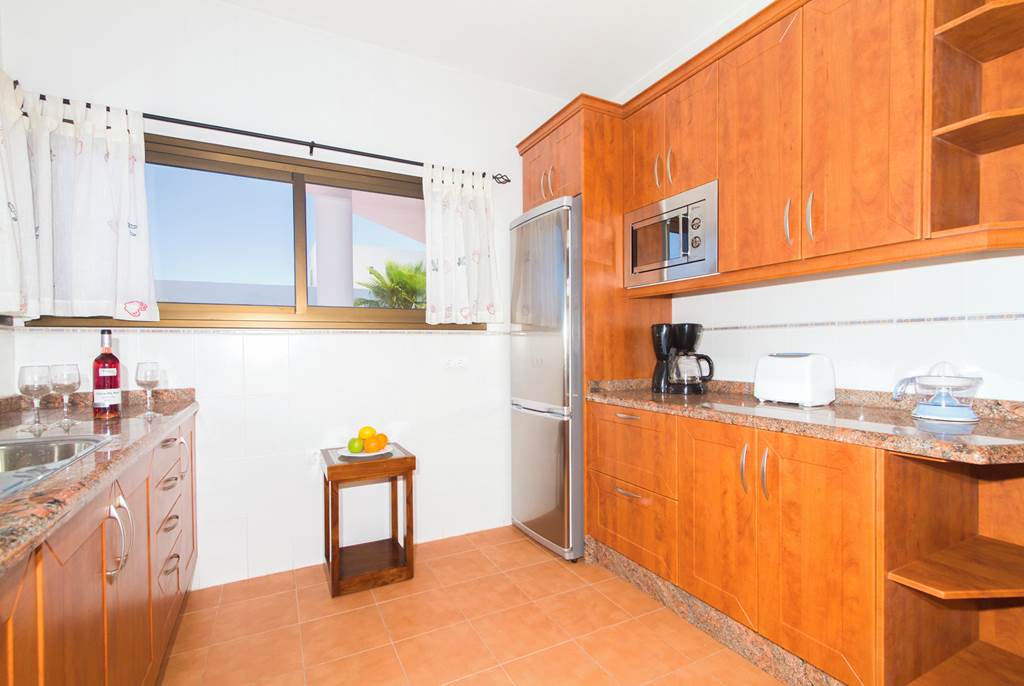 ACE_78699_Villas_Blancas_-_Three_Bedroom_Villa_with_Heated_Pool_1018_06.jpg