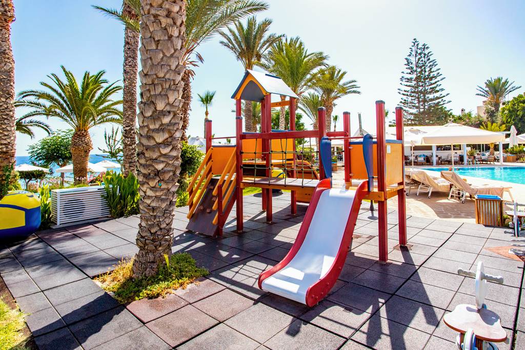 LCA_70841_Crystal_Springs_Beach_Hotel_0724_07.jpg