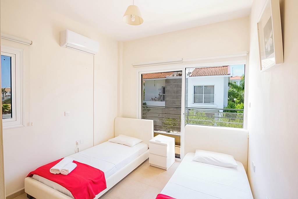 LCA_74705_Delfini_Villas_0820_10.jpg
