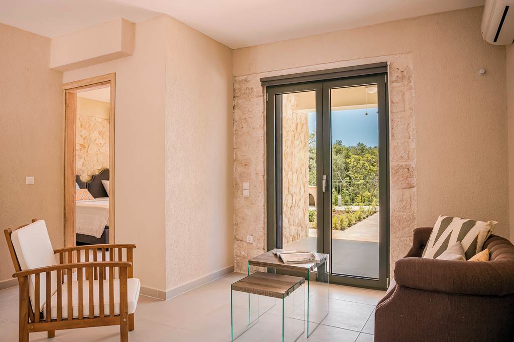 EFL_83323_Villa_Perivoli_0622_10.jpg