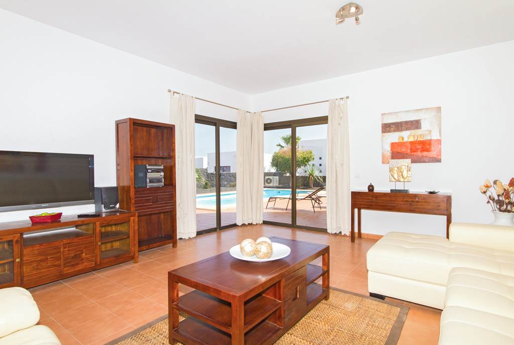 ACE_78699_Villas_Blancas_-_Three_Bedroom_Villa_with_Heated_Pool_1018_05.jpg