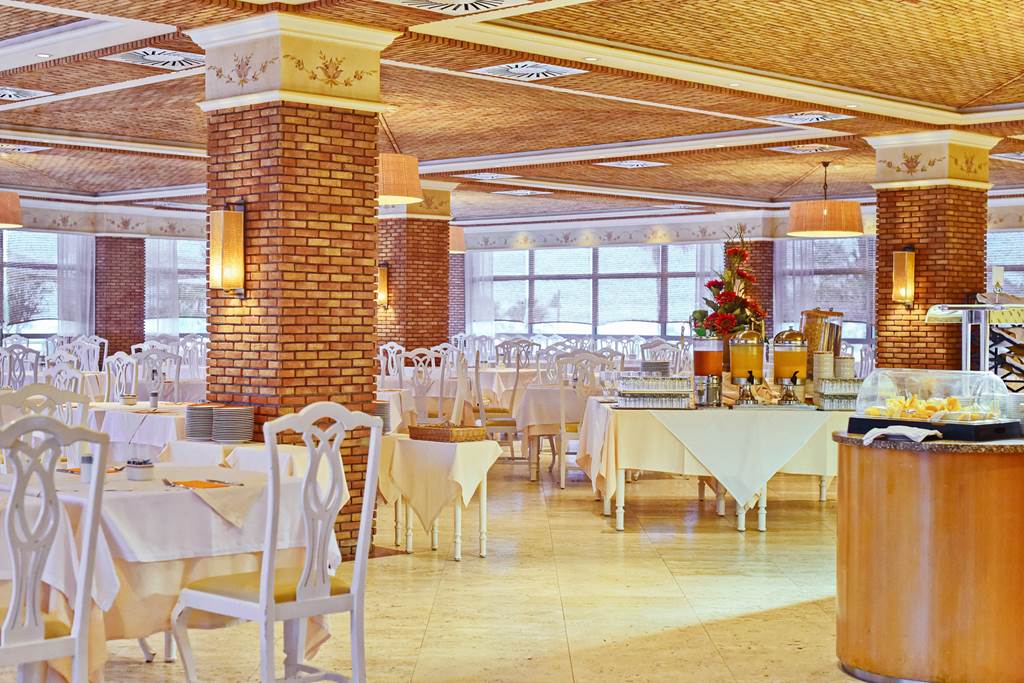 FAO_79047_Grande_Real_Santa_Eulalia_Apartments_0818_06.jpg