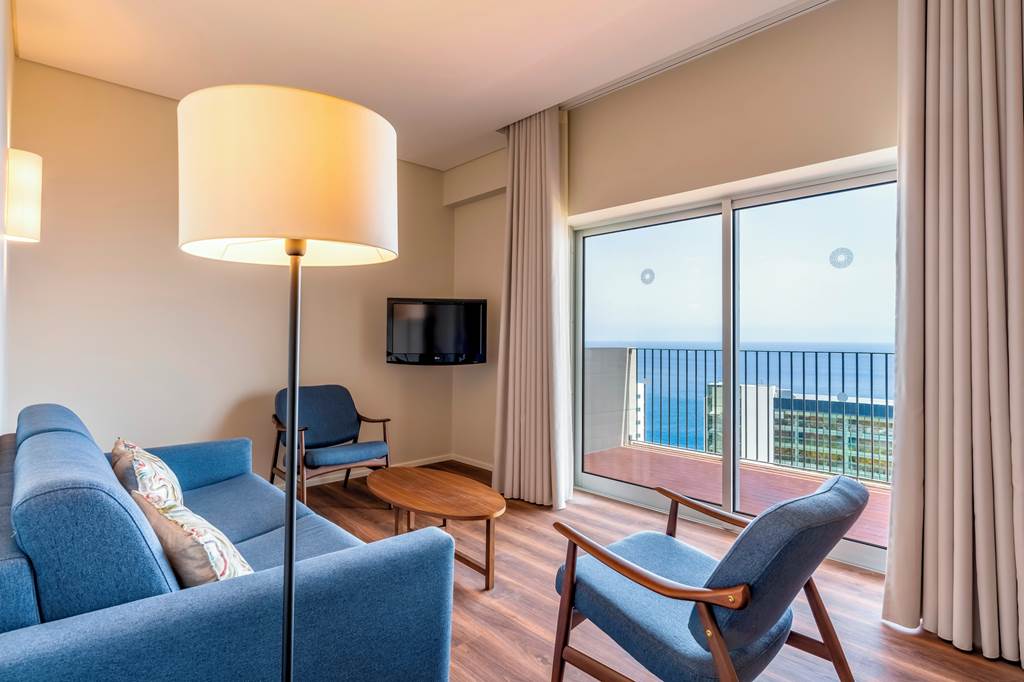 FNC_70146_Girassol_Suite_Hotel_0720_03.jpg