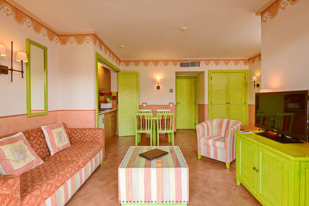 FAO_79047_Grande_Real_Santa_Eulalia_Apartments_0818_04.jpg