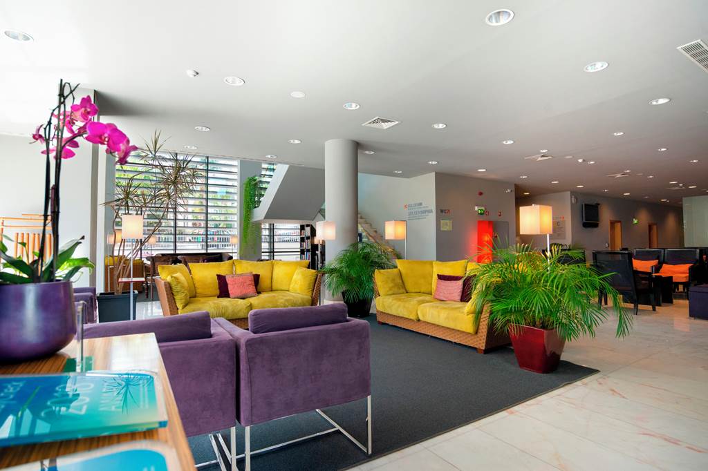 FNC_73811_Golden_Residence_0721_06.jpg
