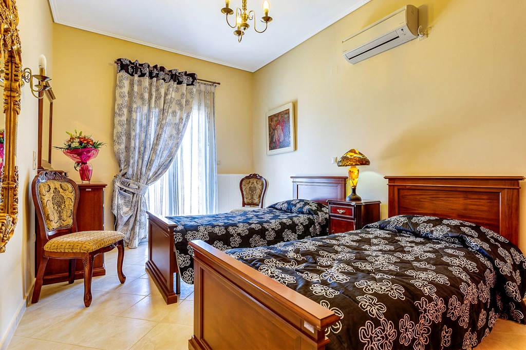 EFL_75474_Villa_Kalithea_0317_09.jpg