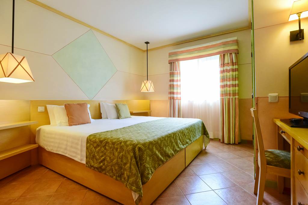 FAO_79047_Grande_Real_Santa_Eulalia_Apartments_0818_03.jpg