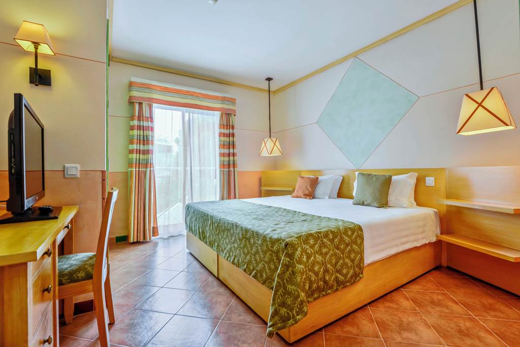 FAO_79047_Grande_Real_Santa_Eulalia_Apartments_0820_05.jpg