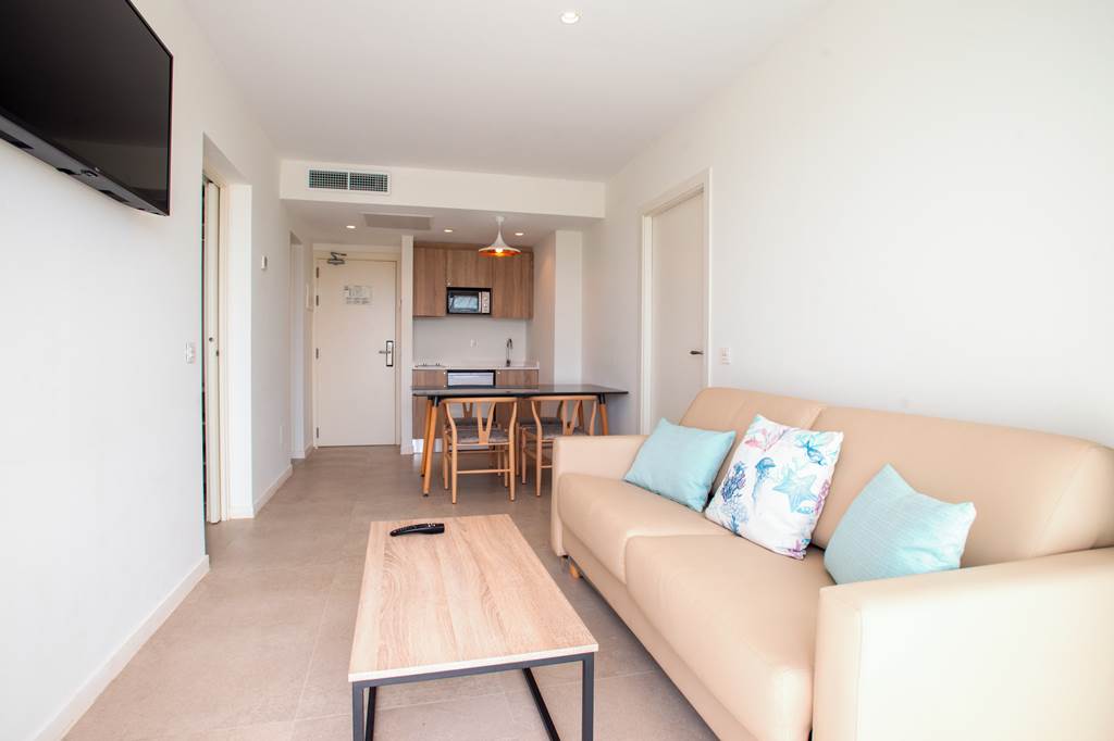 PMI_79756_Hotel_Marina_Drach_0723_01.jpg