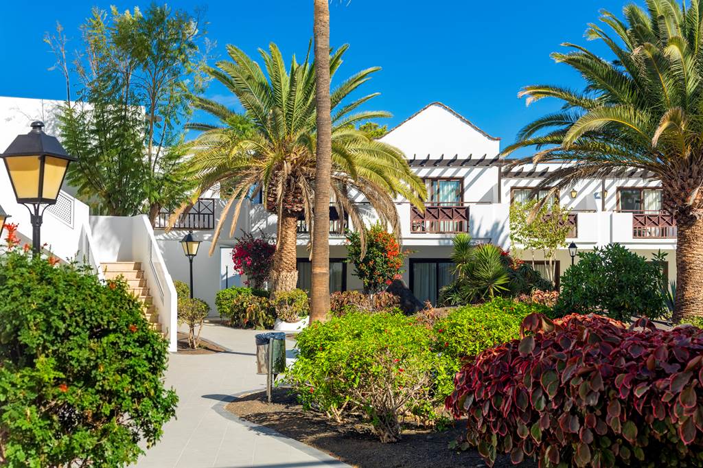 ACE_77345_H10_white_suites_1017_21.jpg