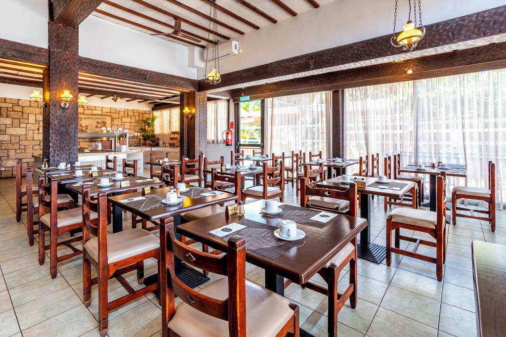 PFO_71034_Dionysos_Central_Hotel_0824_01.jpg