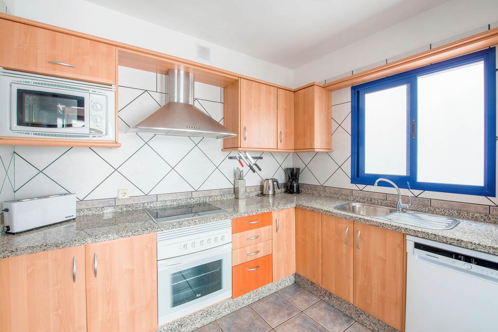 ACE_75760_Villas_Puerto_Rubicon_-_Two_Bedroom_Villa_for_2_1119_06.jpg