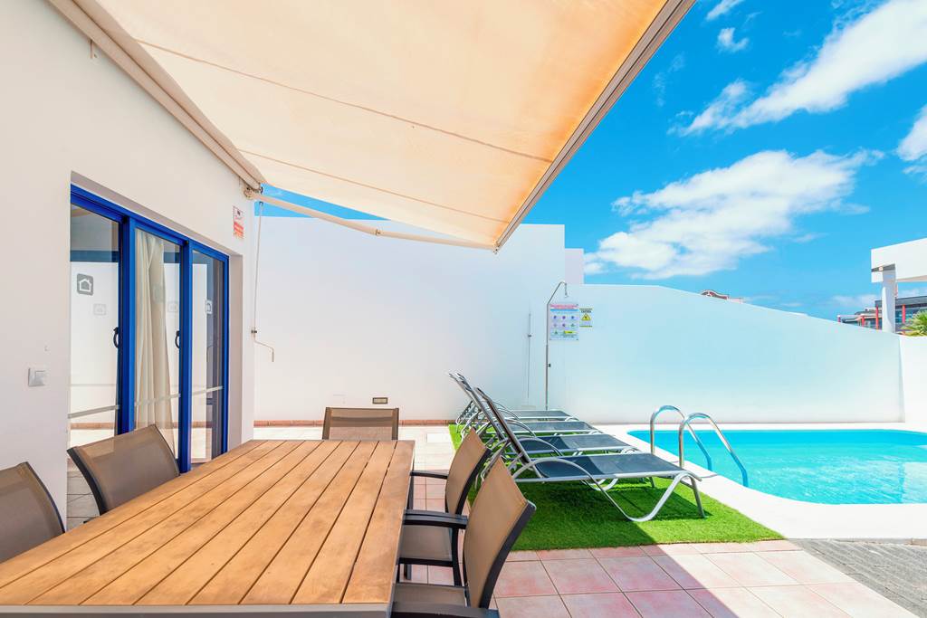 ACE_75761_Villas_Puerto_Rubicon_-_Three_Bedroom_Villa_for_5_1119_05.jpg