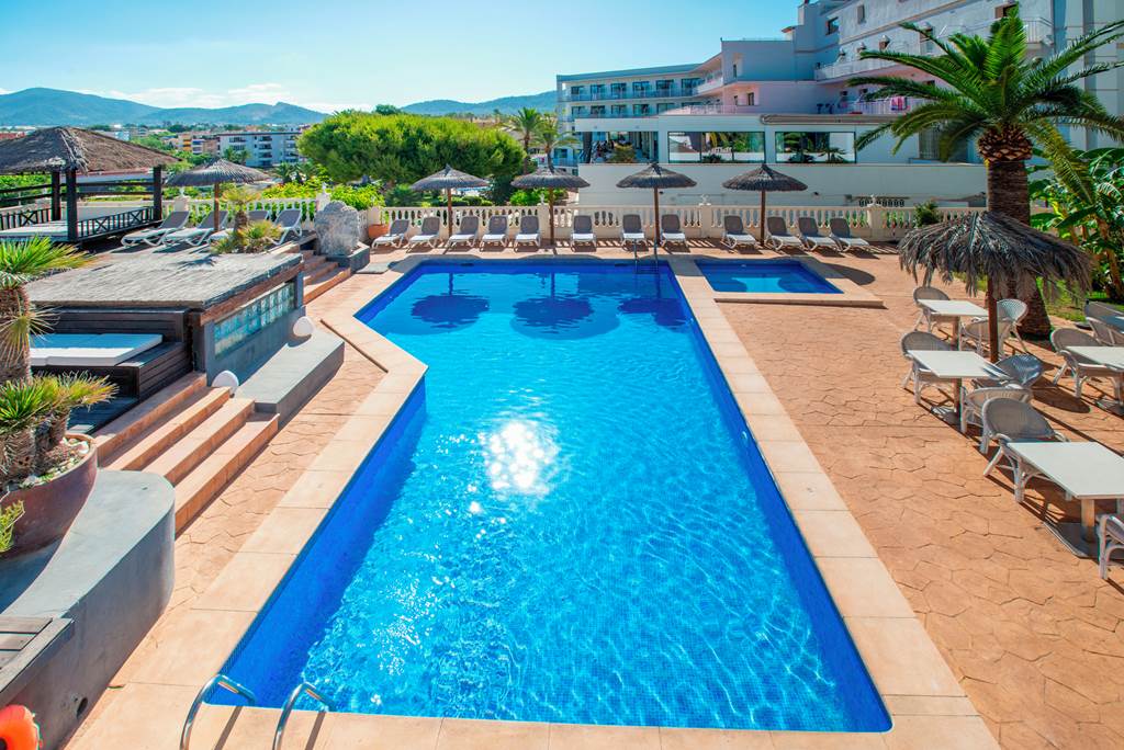 PMI_71349_Boutique_Hotel_Bon_Repos_0724_17.jpg
