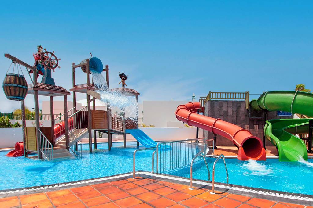 ACE_71623_Caybeach_Sun_1020_05.jpg