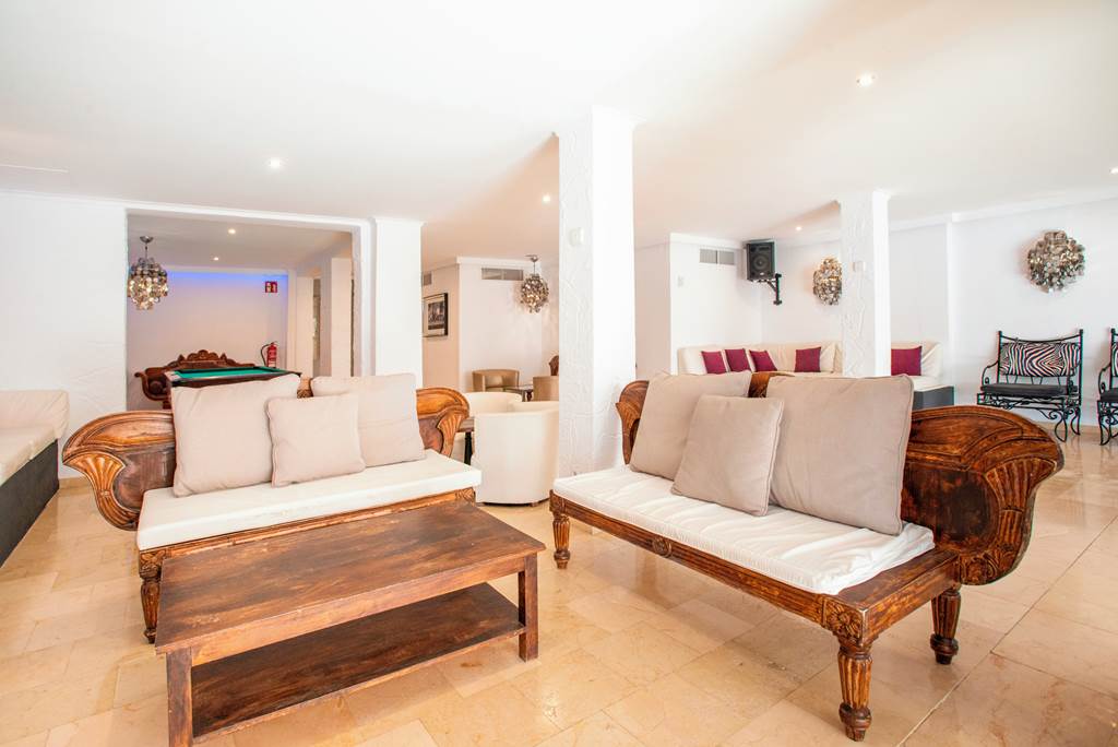PMI_71349_Boutique_Hotel_Bon_Repos_0724_15.jpg