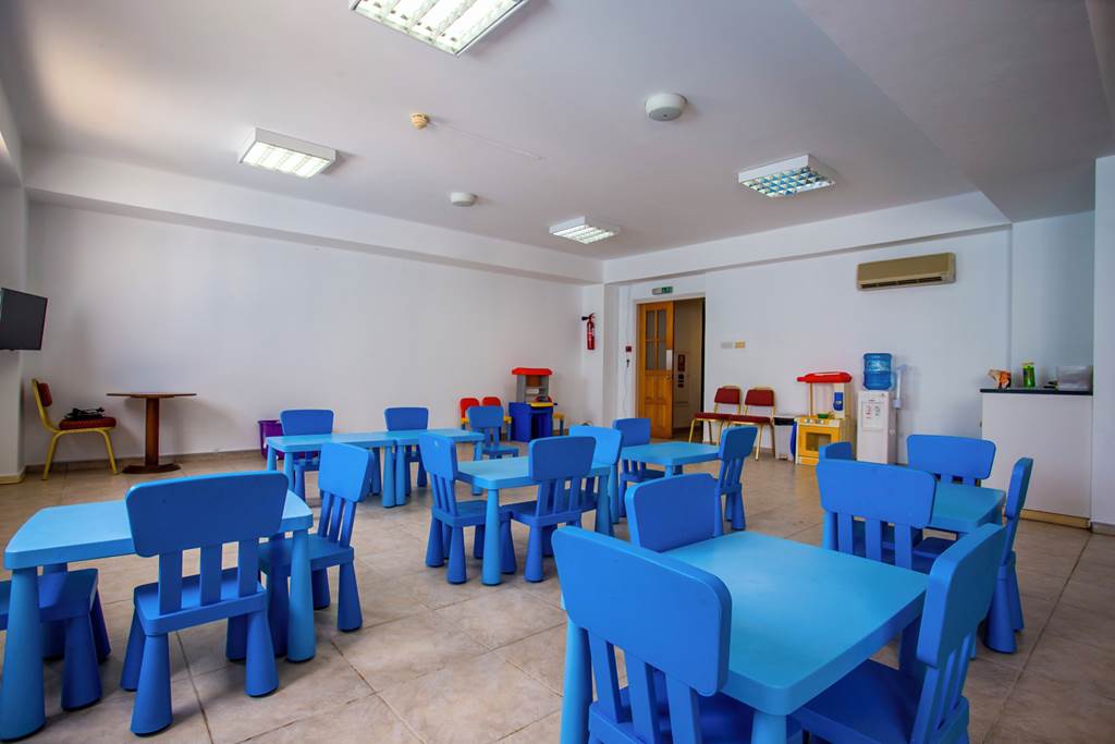 PFO_3334_Eleni_Holiday_Village_0623_10.jpg