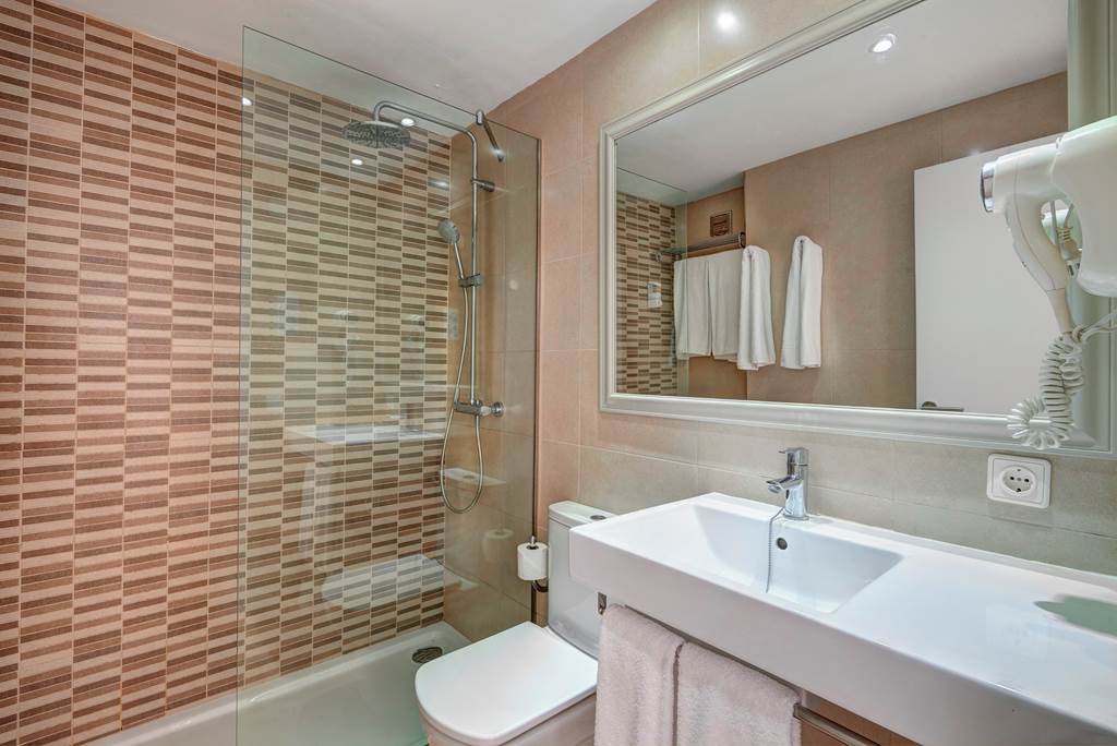 PMI_71138_Cala_DOr_Playa_Apartments_0718_18.jpg