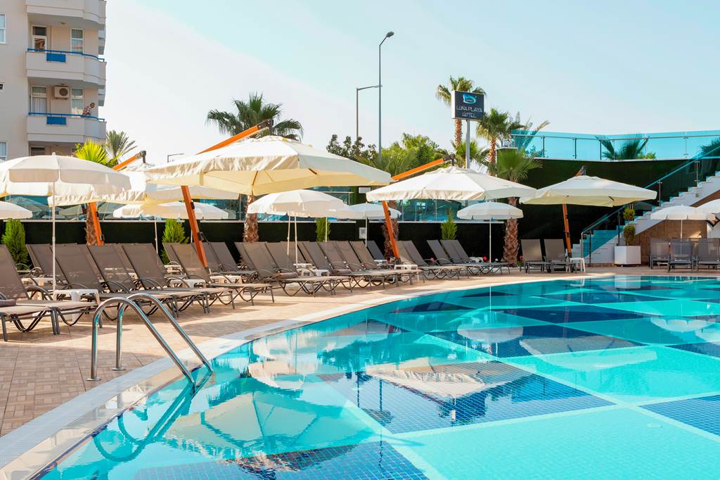 AYT_81497_C_Lounge_Hotel_1119_12.jpg