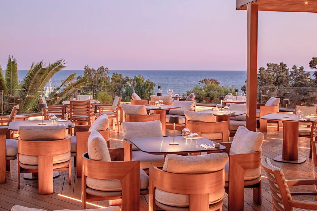 PFO_69521_Four_Seasons_1123_10.jpg