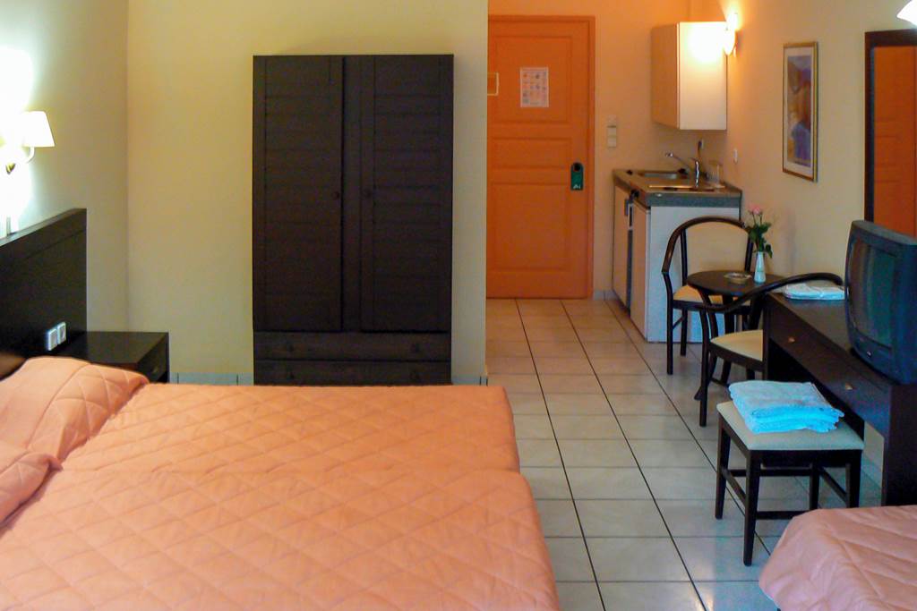 ZTH_82829_Letsos_Hotel_1121_23.jpg