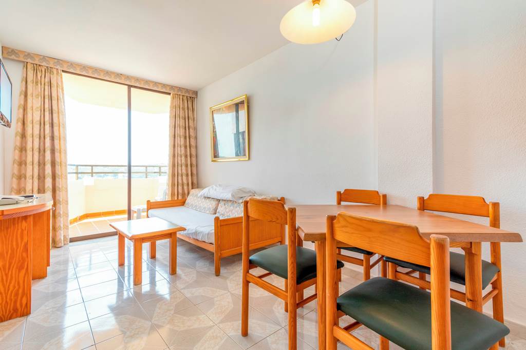 PMI_385_TRH_Jardin_Del_Mar_0619_01.jpg