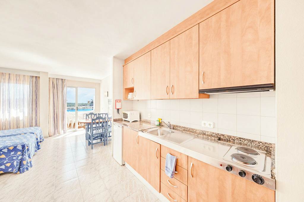 PMI_3304_Vista_Club_Apartments_0724_10.jpg