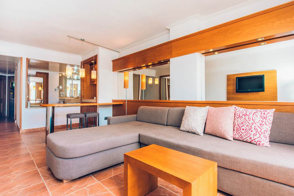 PMI_69517_Iberostar_Jardin_Del_Sol_Suites_0824_04.jpg