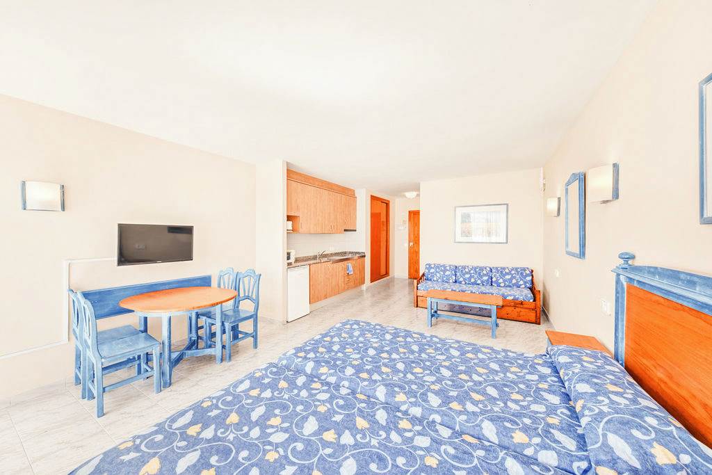 PMI_3304_Vista_Club_Apartments_0724_11.jpg