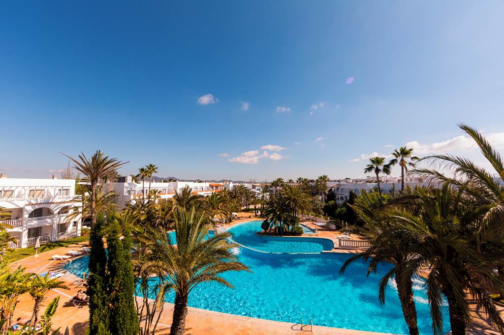 PMI_68883_Calimera_Fido_Gardens_1223_04.jpg