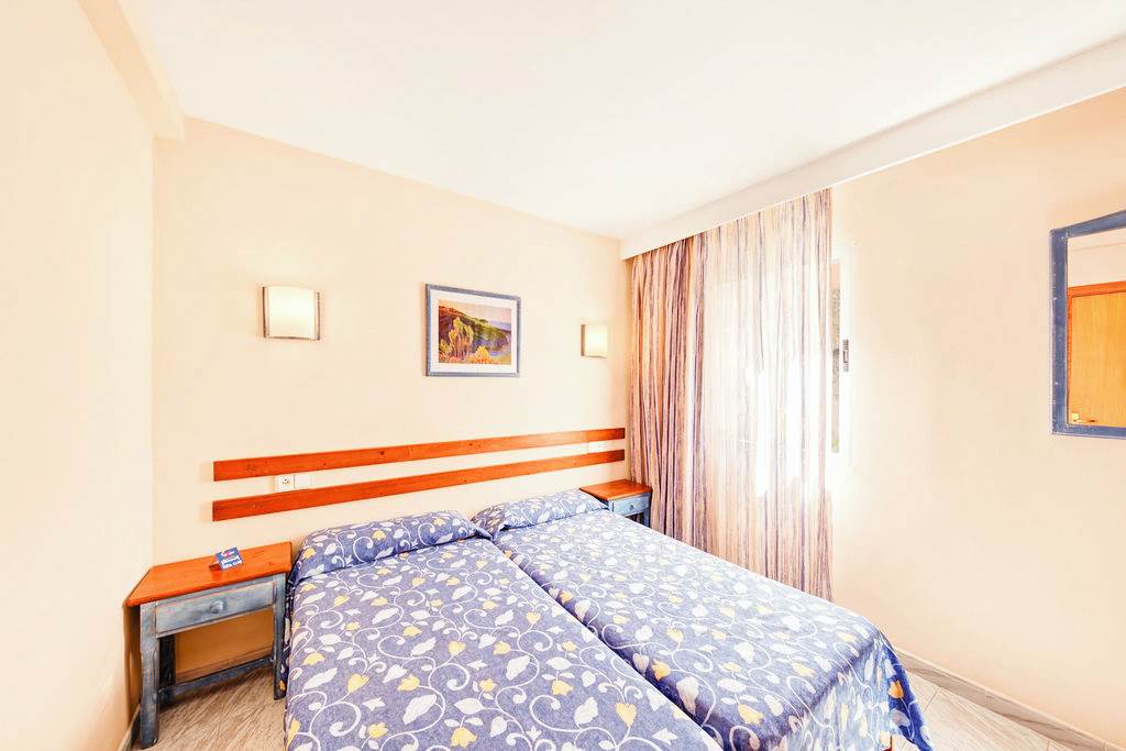 PMI_3304_Vista_Club_Apartments_0724_05.jpg