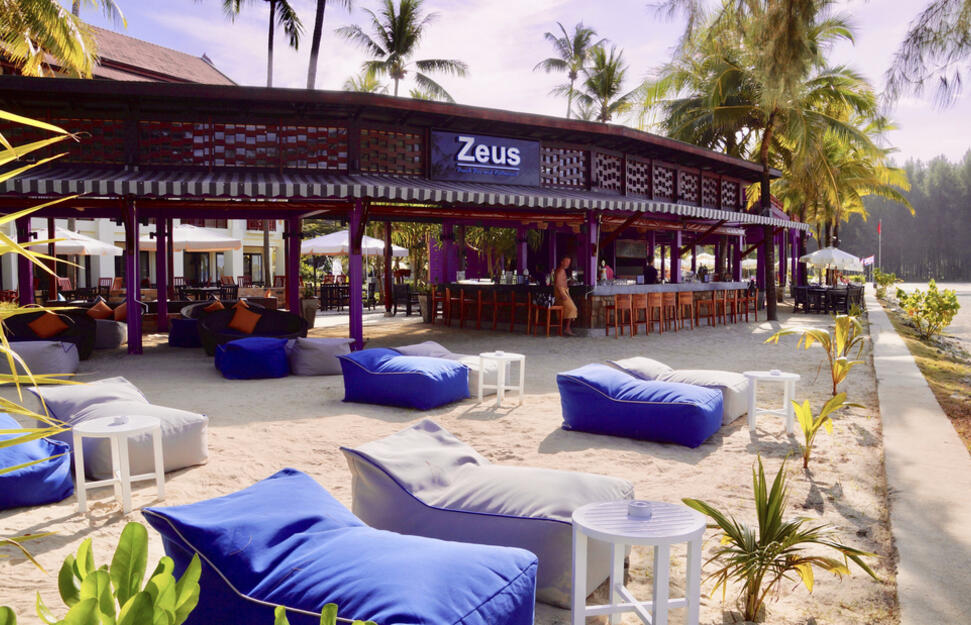 Apsara-Beachfront-Resort-Villa-11.jpg