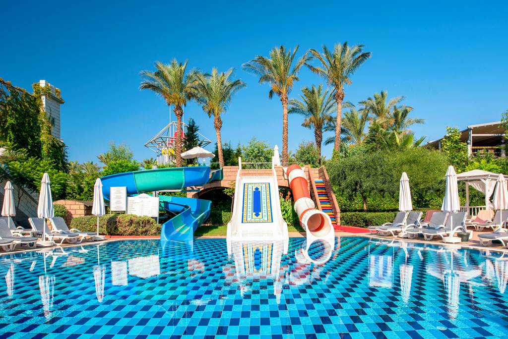 AYT_72224_Delphin_Imperial_0621_03.jpg