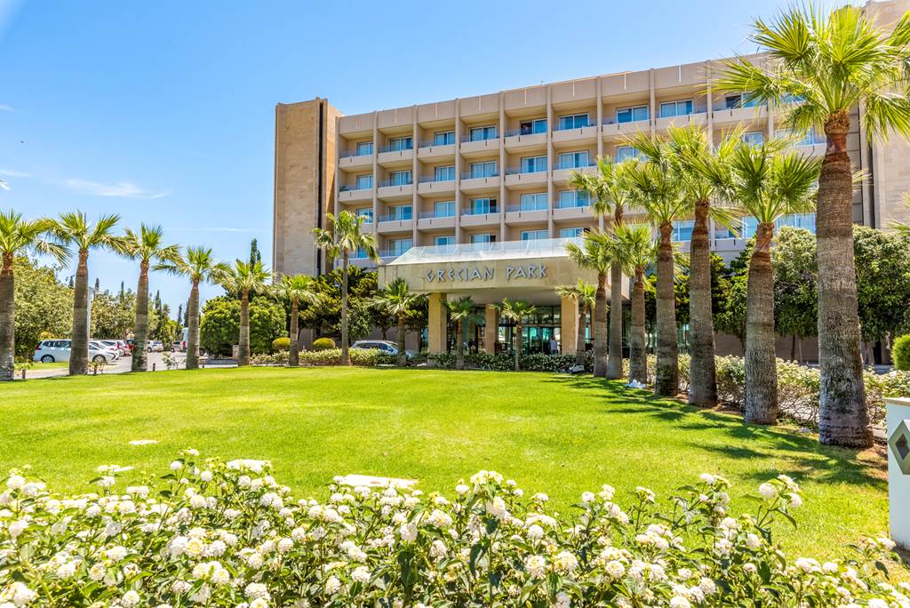 LCA_70522_Grecian_Park_Hotel_0617_37.jpg