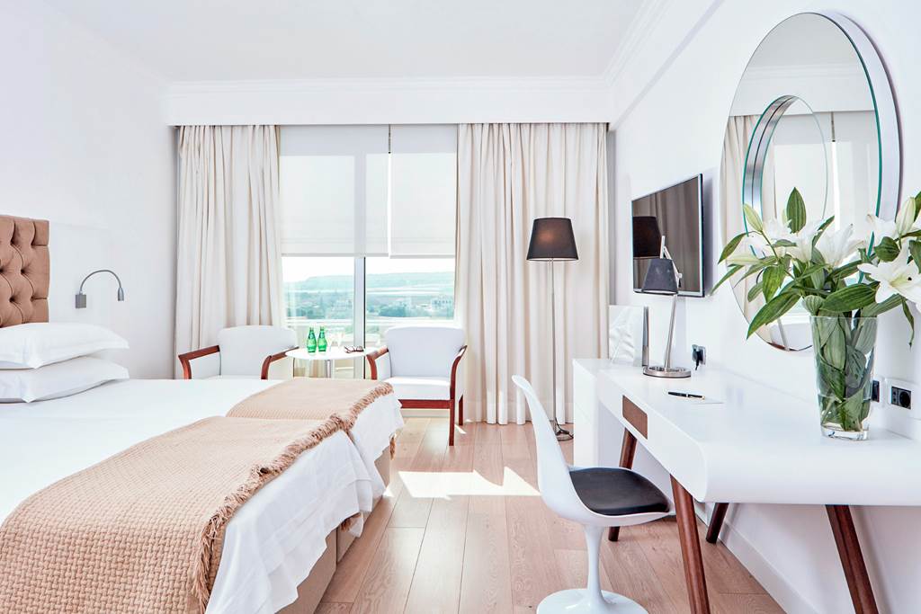 LCA_70522_Grecian_Park_Hotel_0120_04.jpg
