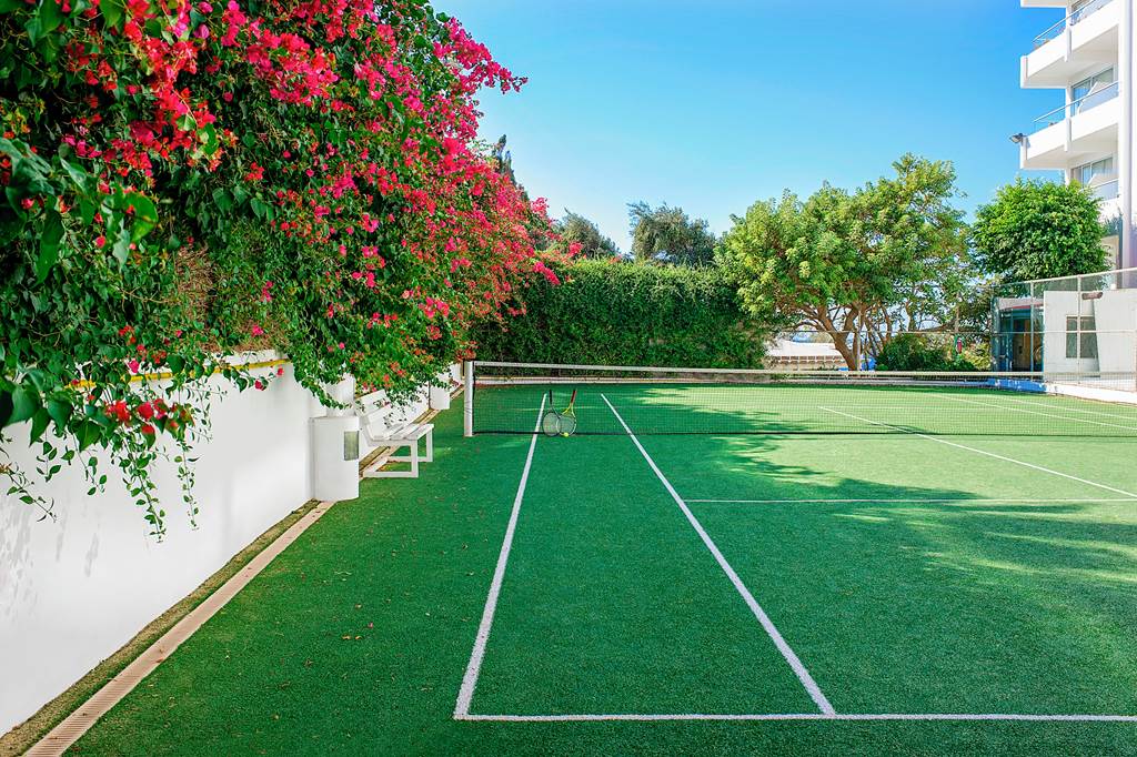 LCA_70519_Grecian_Sands_Hotel_0923_08.jpg