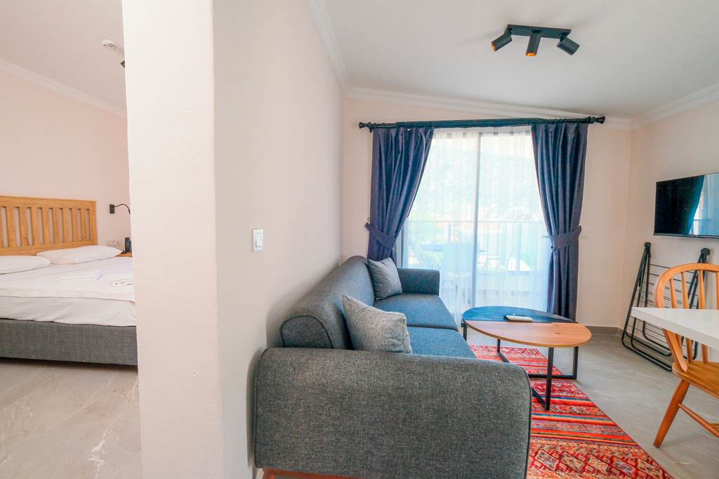 DLM_88854_Diplomat_Suites_0624_10.jpg