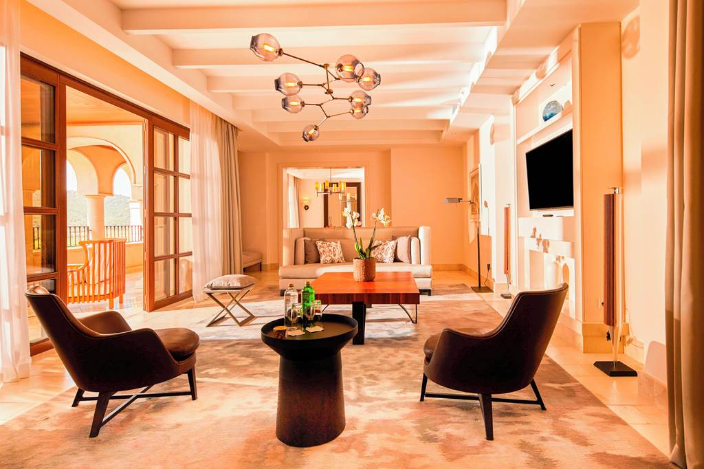 PMI_85056_Cap_Vermell_Grand_Hotel_0123_92.jpg