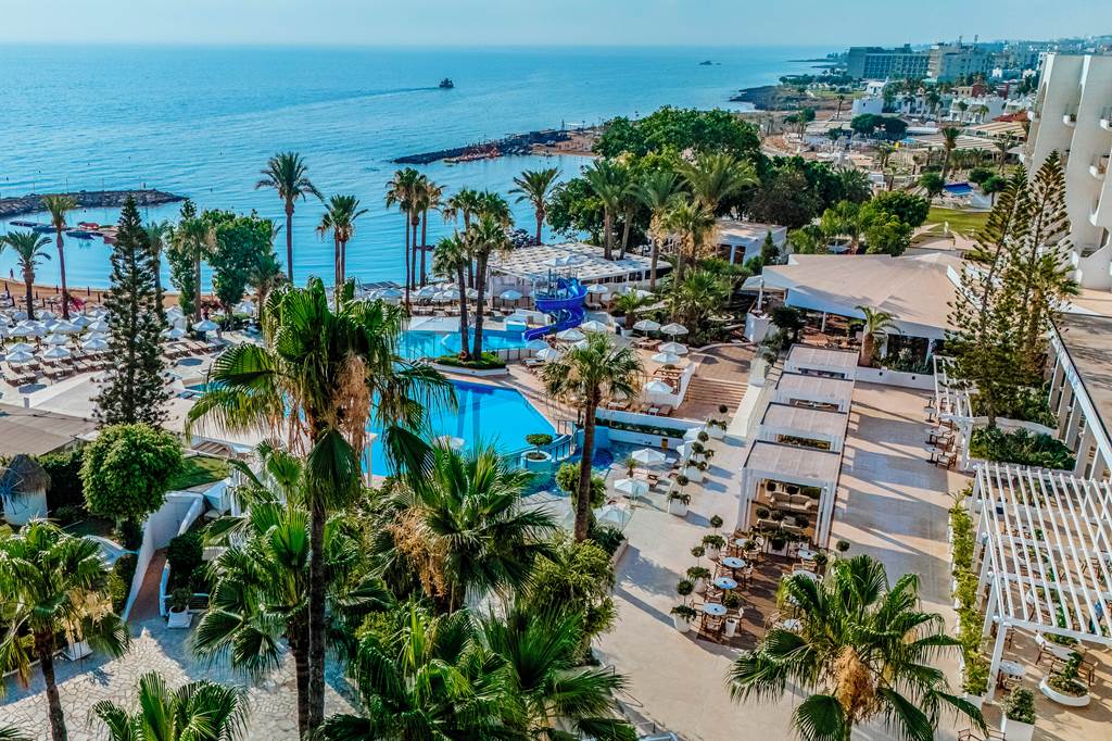 LCA_70547_Golden_Coast_Beach_Hotel_0724_03.jpg