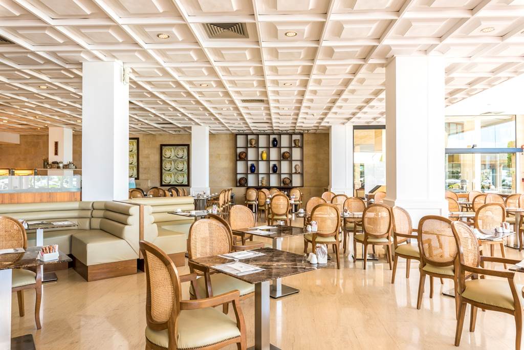 LCA_70522_Grecian_Park_Hotel_0617_19.jpg