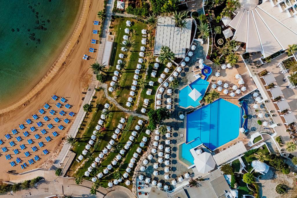 LCA_70547_Golden_Coast_Beach_Hotel_0724_07.jpg
