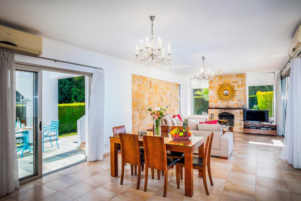 PFO_87588_Villa_Stephanos_Paphos_0524_03.jpg