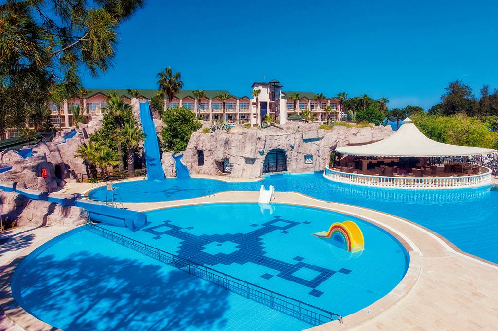 AYT_82025_Dobedan_World_Palace_Kemer_0324_07.jpg