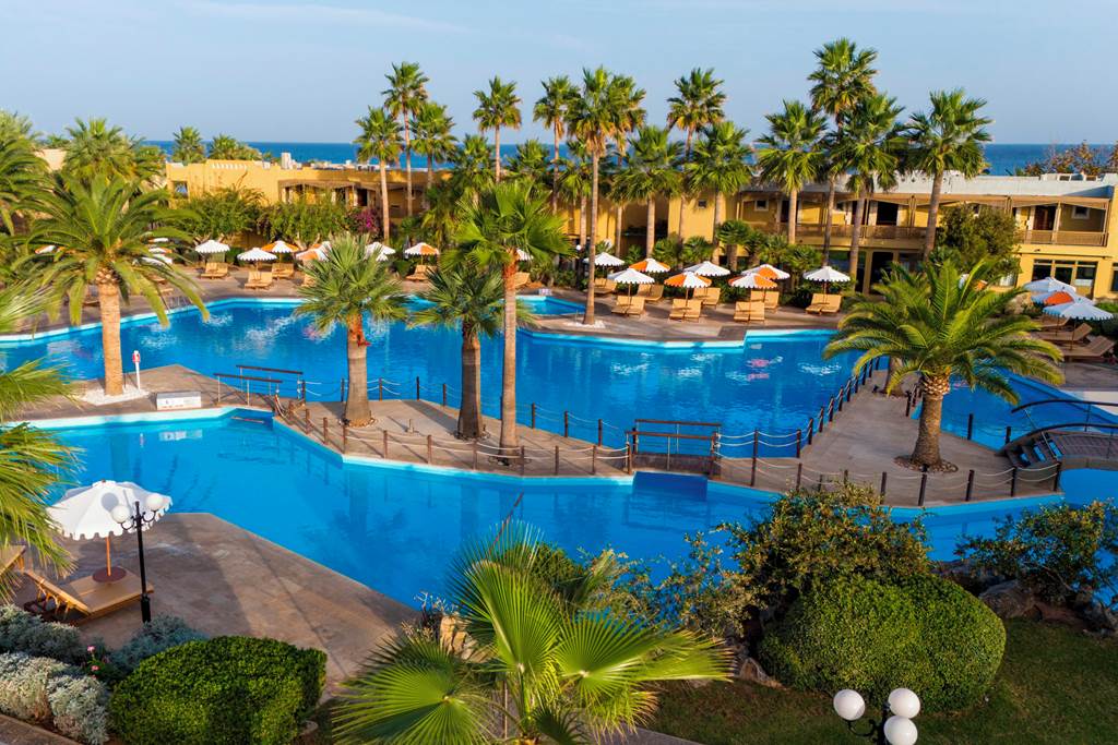 HER_87894_Aquila_Rithymna_Beach_1024_04.jpg