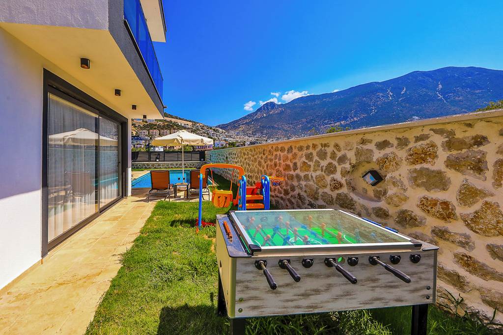 DLM_86422_Villa_Tanyeli_4_1123_02.jpg